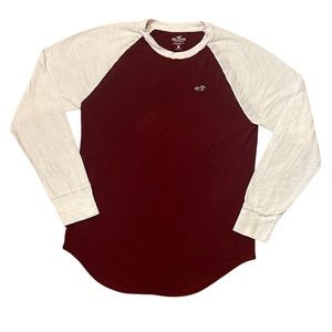Hollister Curved Hem Longsleeve crew tee, small